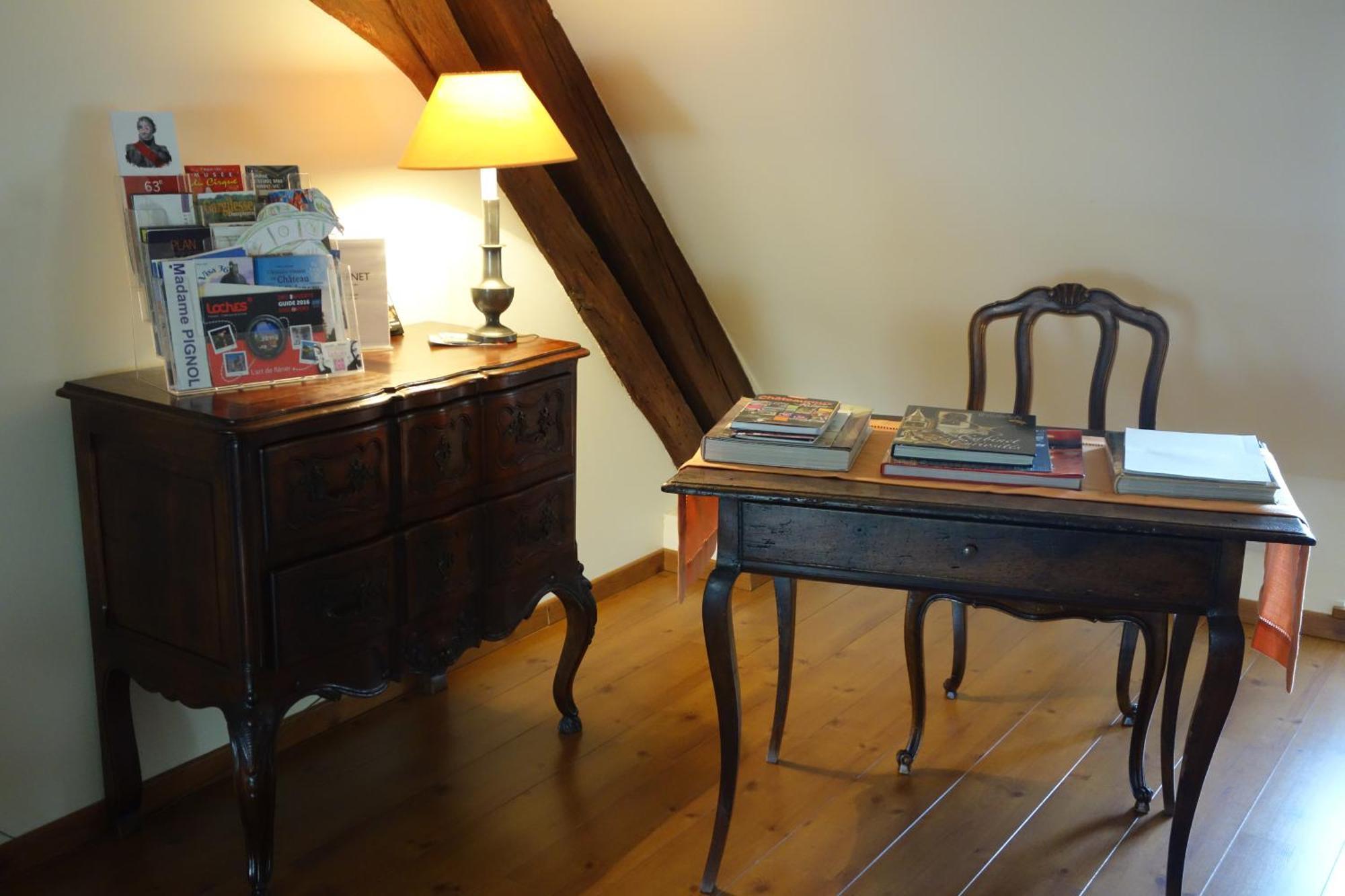 Bed and Breakfast Le Fassardy Шатору Екстер'єр фото